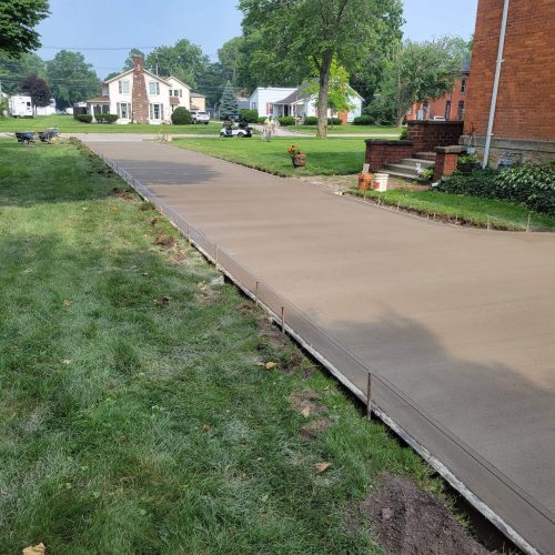 custom concrete driveway